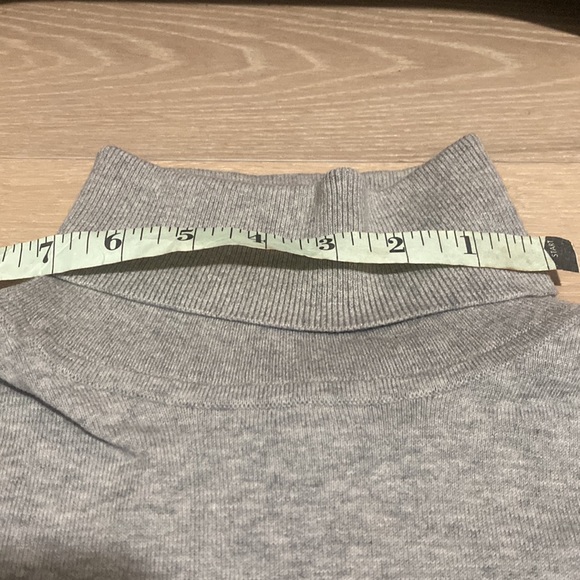 NWOT Tommy Hilfiger gray turtleneck sweater - Picture 8 of 10